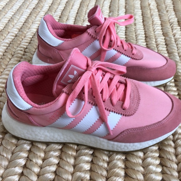 ADIDAS Women’s Sneakers, size 8.5 US, NWT - Picture 2 of 7